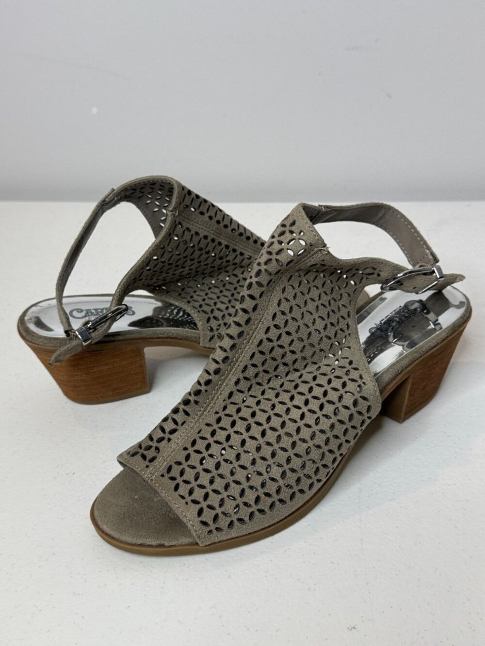 Carlos Santana 7.5 Taupe Laser Cut Slingback Block Heel Sandals